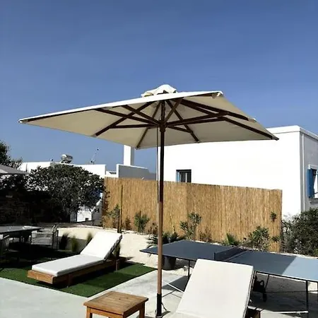 Apartament Minimal Grey Pool-front In