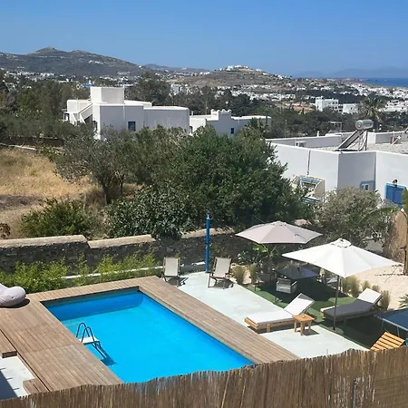 Minimal Grey Pool-front In *