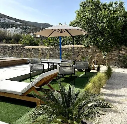 Minimal Grey Pool-front In Páros